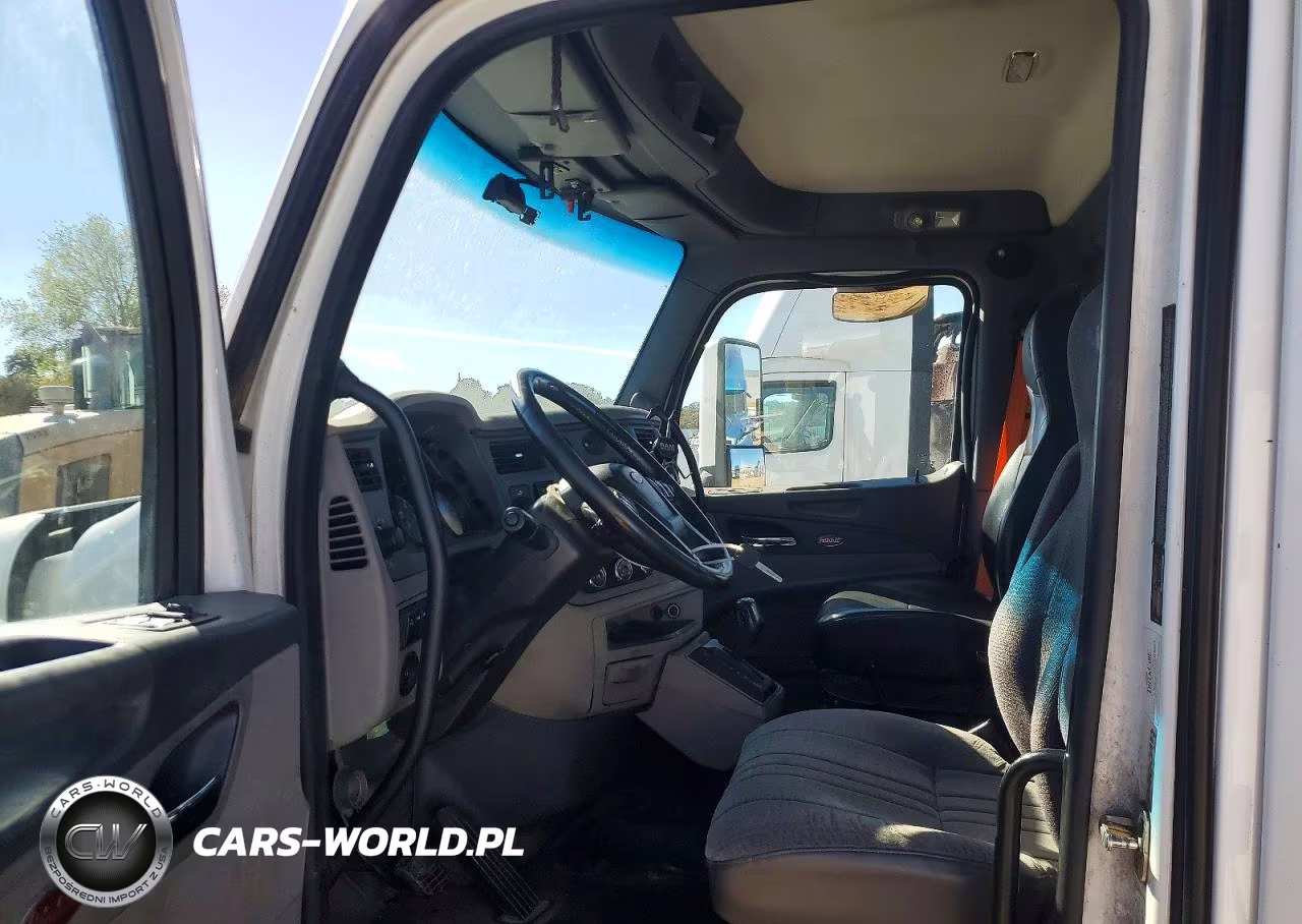 2017 Peterbilt 579 Semi Truck VIN:1XPBA48X9HD428795 - 7