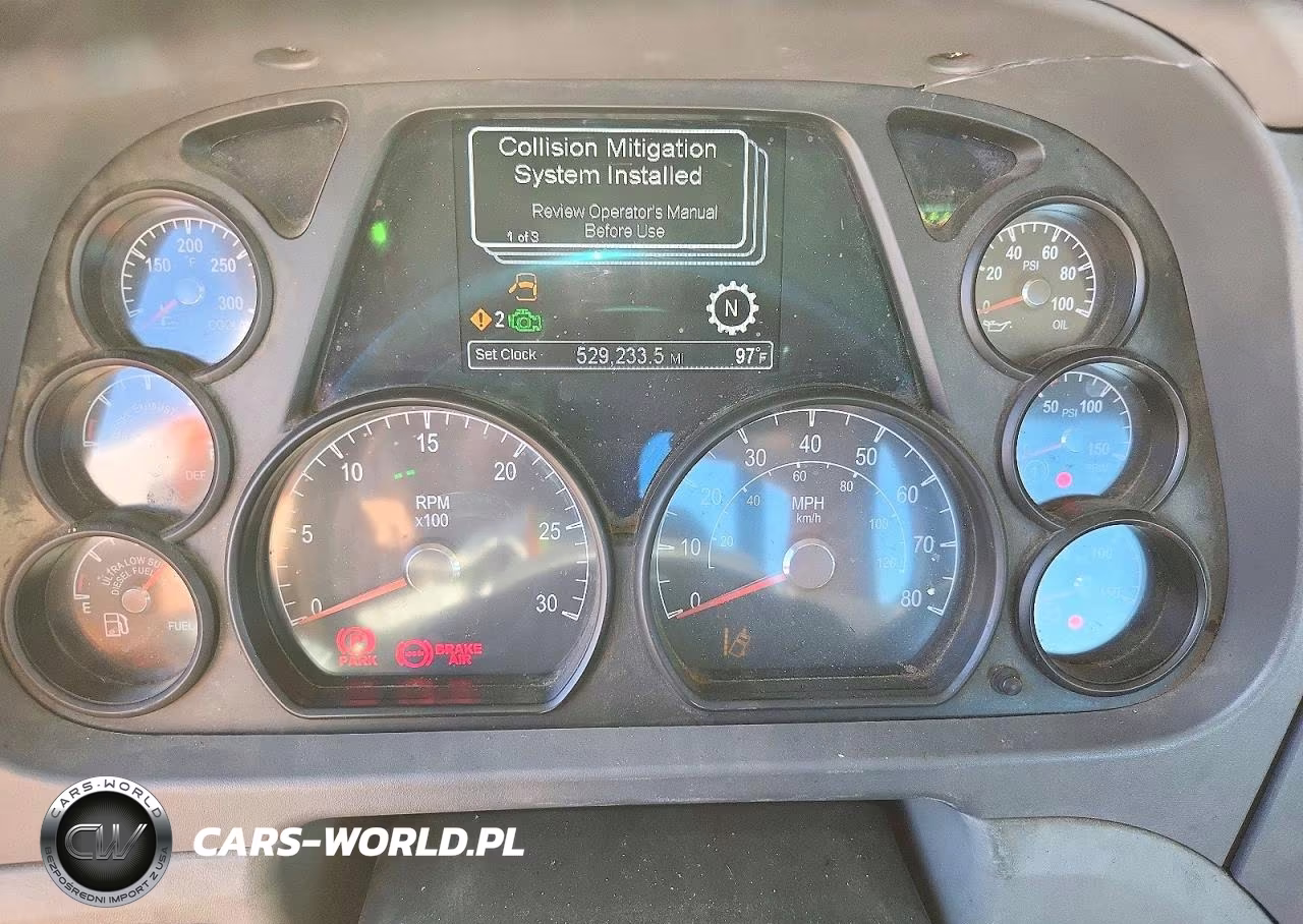 2017 Peterbilt 579 Semi Truck VIN:1XPBA48X9HD428795 - 9