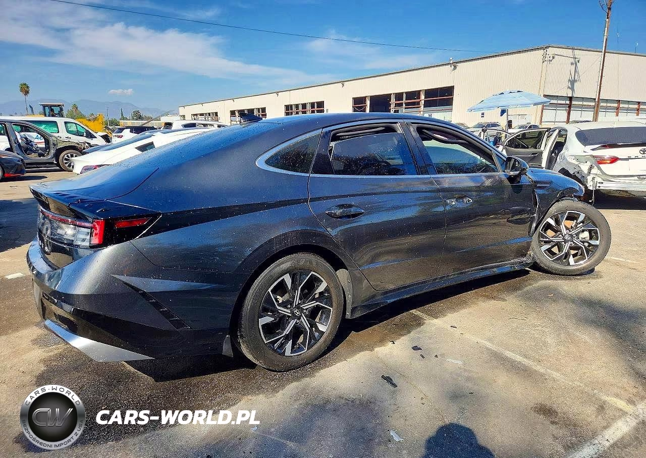 2025 Hyundai Sonata Sel VIN:KMHL64JA0SA487946 - 3