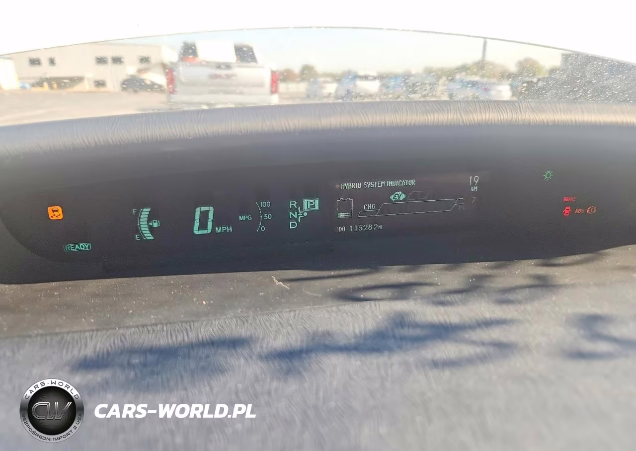2013 Toyota Prius Two VIN:JTDKN3DUXD5579645 - 9
