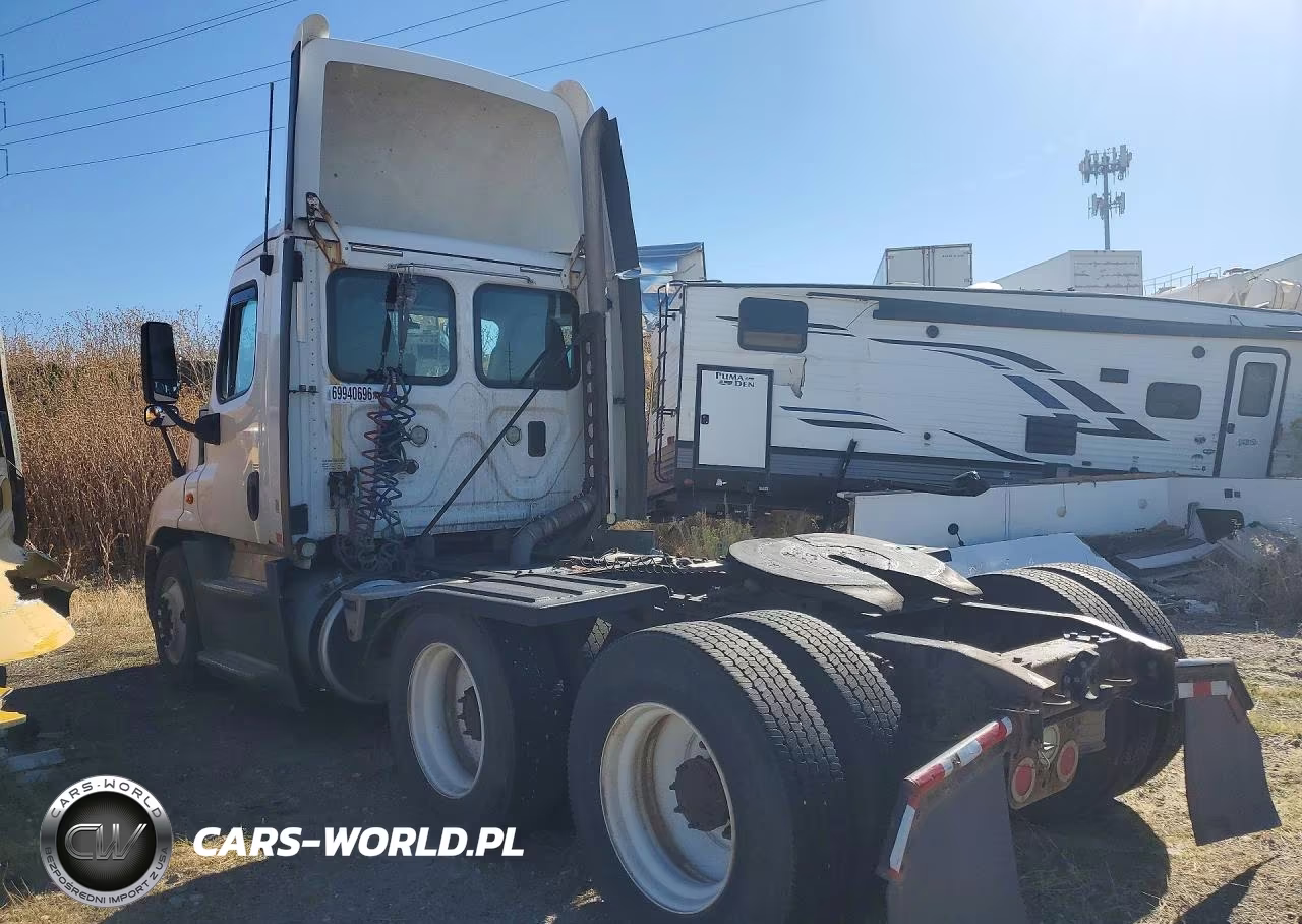 2015 Freightliner Cascadia 125 VIN:1FUJGEDV6FLGJ9742 - 2