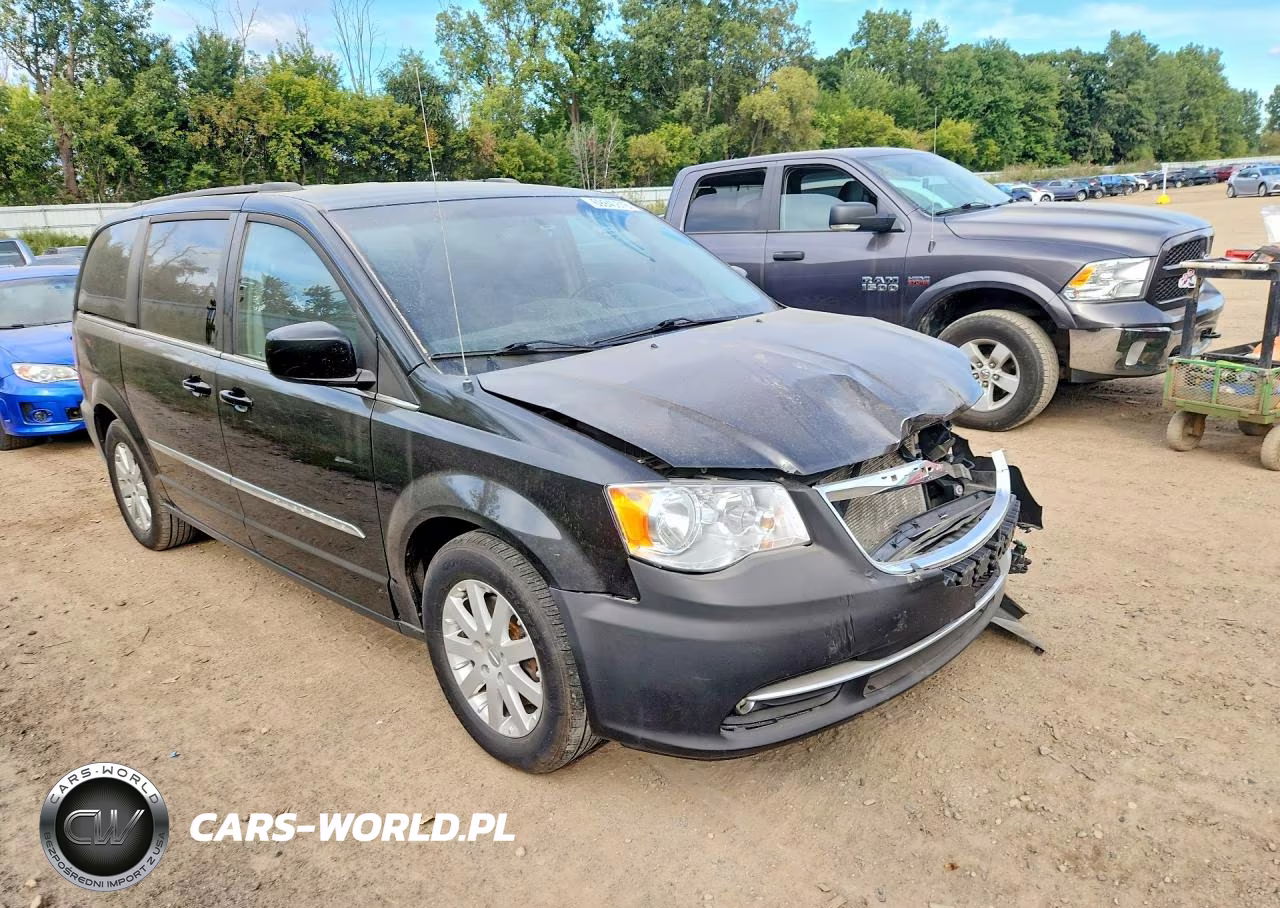 2016 Chrysler Town & Country Touring VIN:2C4RC1BG8GR299753 - 4