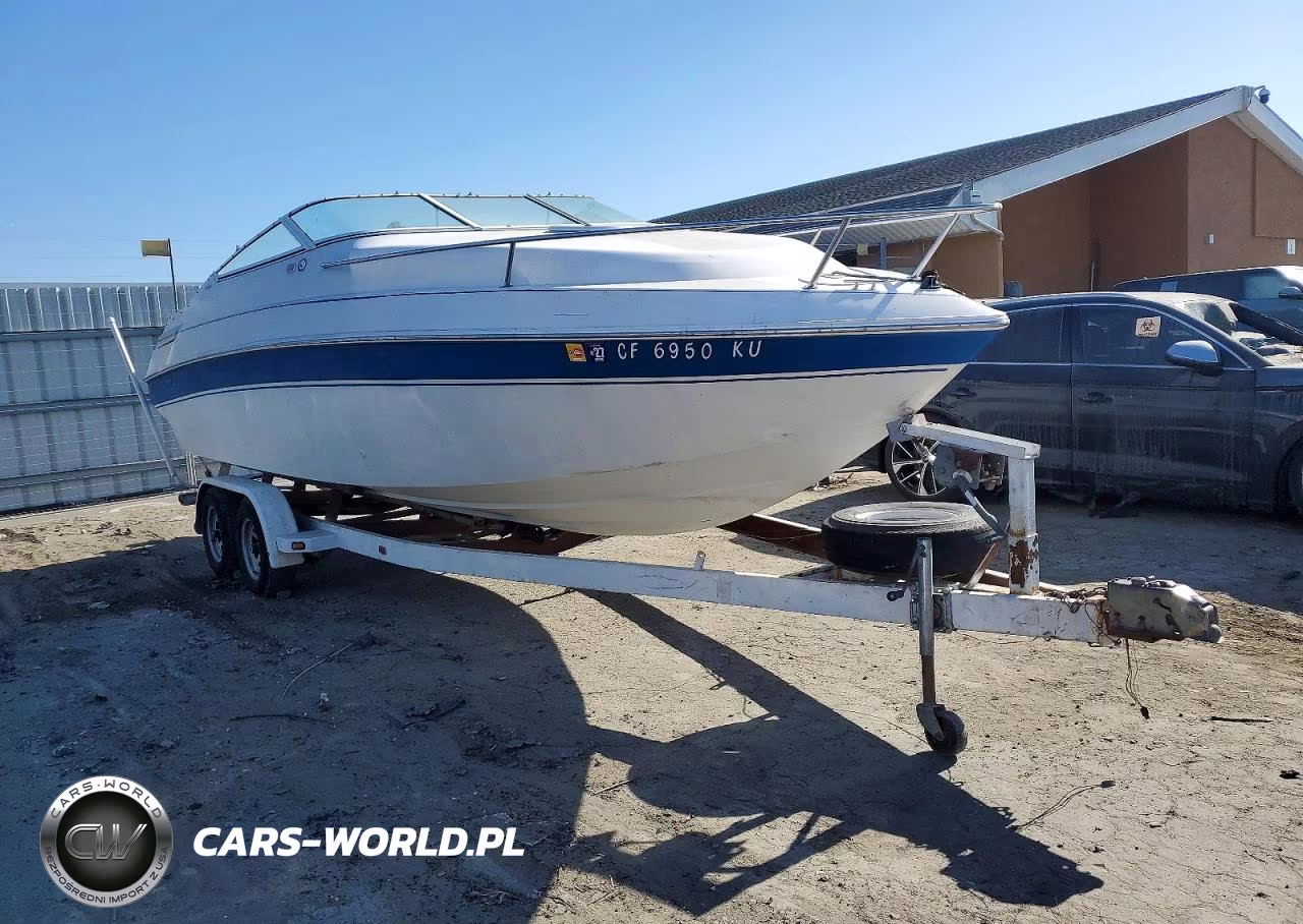 1992 Chris Craft Boat - Boat