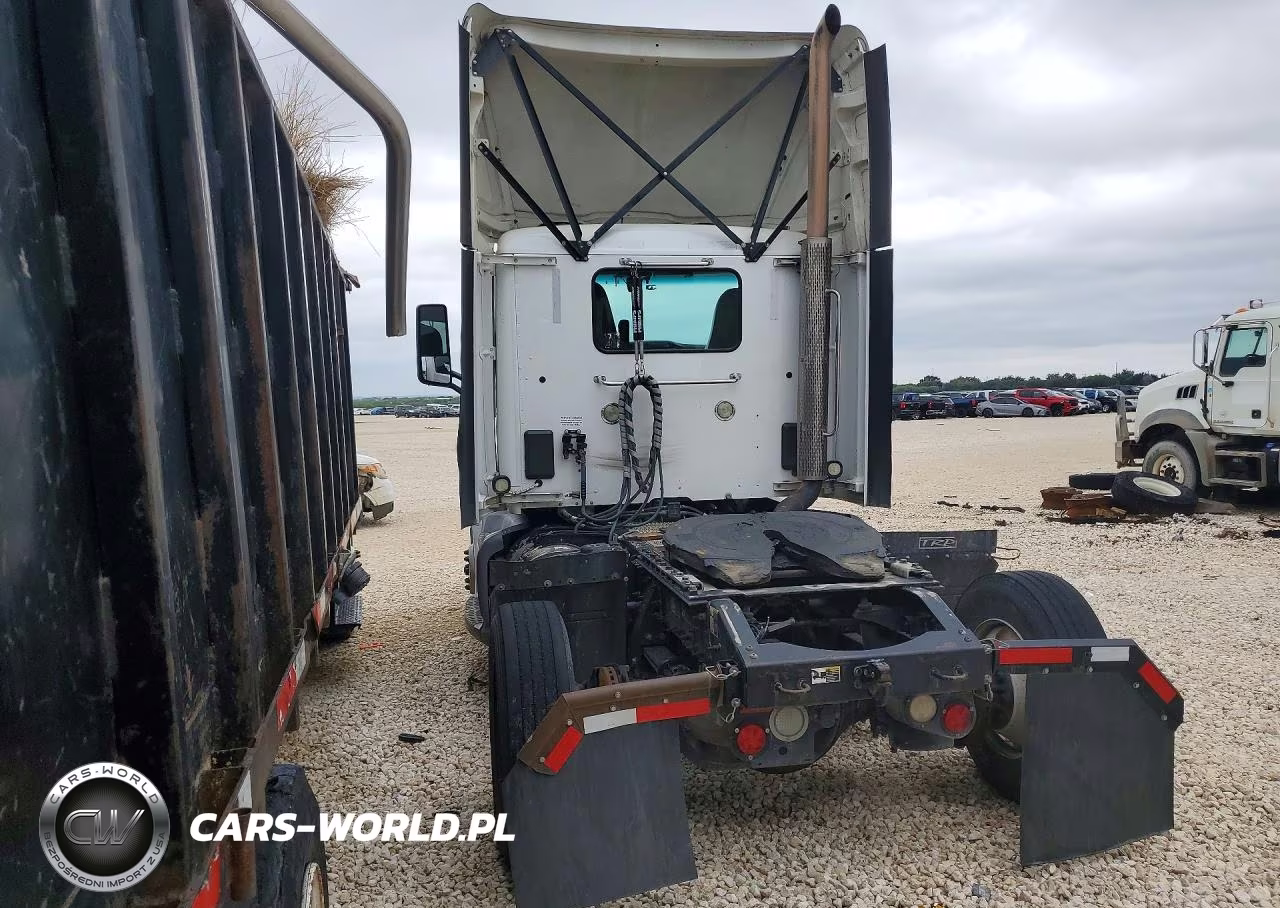 2018 Peterbilt 579 Semi Truck VIN:1XPBA48X0JD477437 - 2
