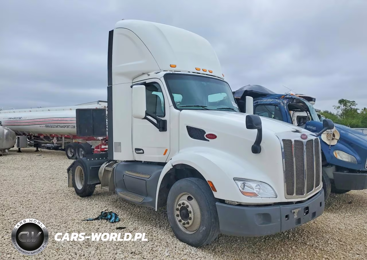 2018 Peterbilt 579 Semi Truck VIN:1XPBA48X0JD477437 - 4