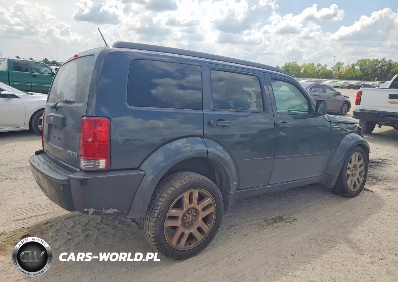 2011 Dodge Nitro Heat VIN:1D4PT4GK2BW589544 - 3