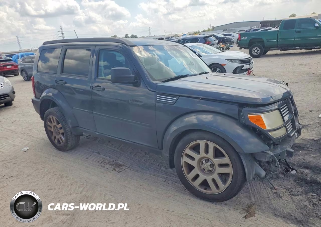 2011 Dodge Nitro Heat VIN:1D4PT4GK2BW589544 - 4