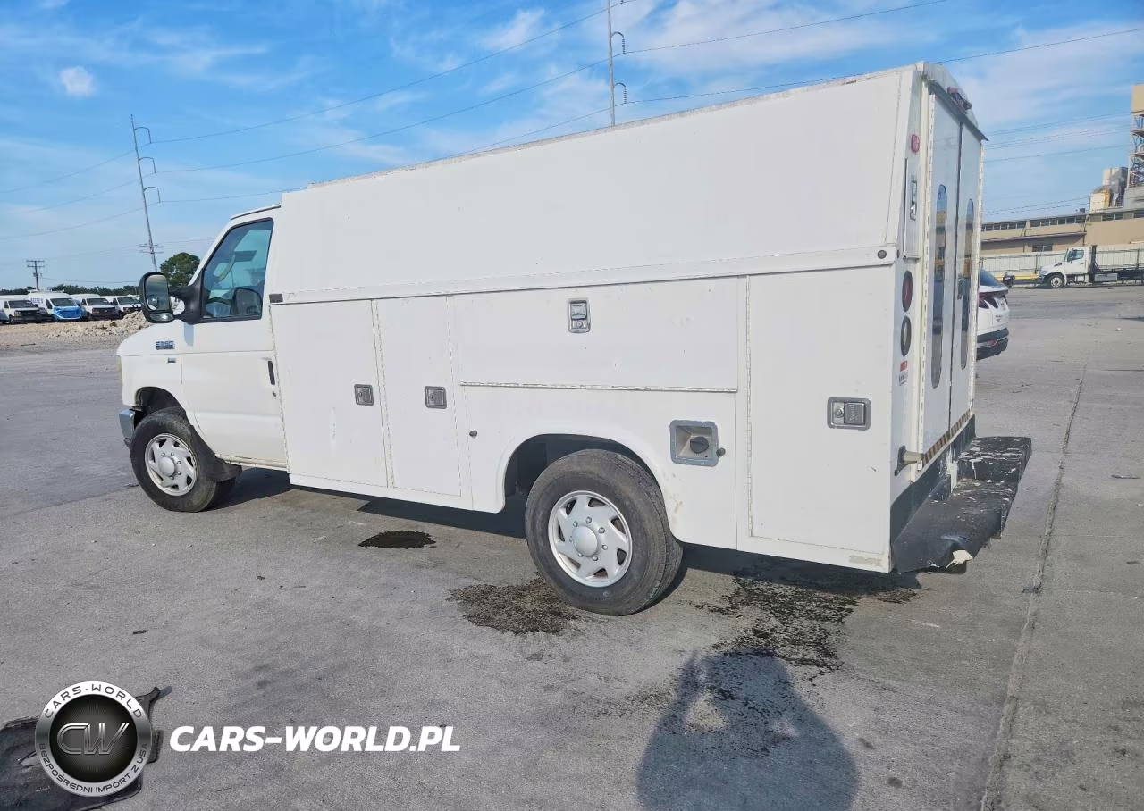 2010 Ford Econoline E350 Super Duty Cutaway Van VIN:1FDSE3FL6ADB01174 - 2