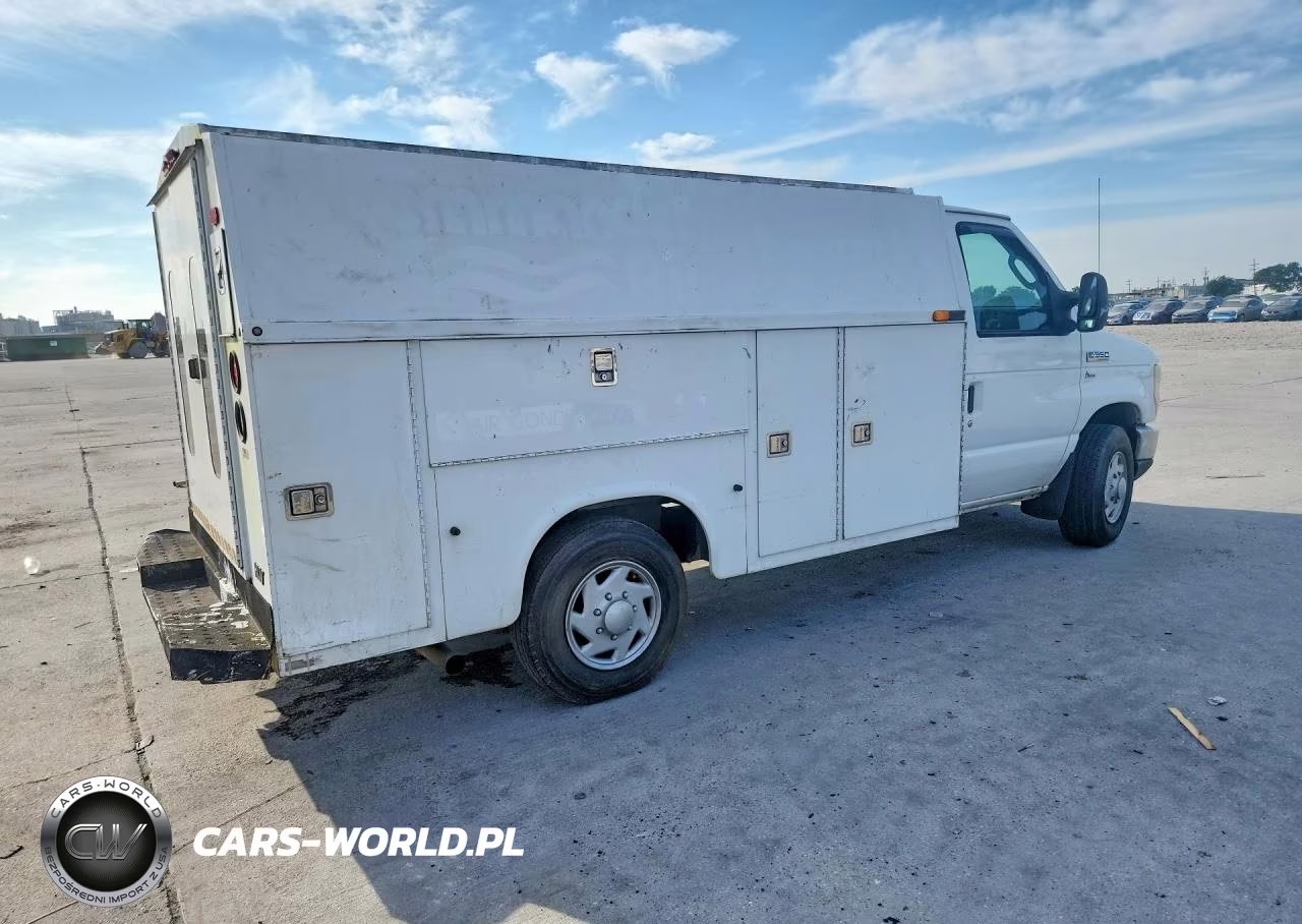 2010 Ford Econoline E350 Super Duty Cutaway Van VIN:1FDSE3FL6ADB01174 - 3
