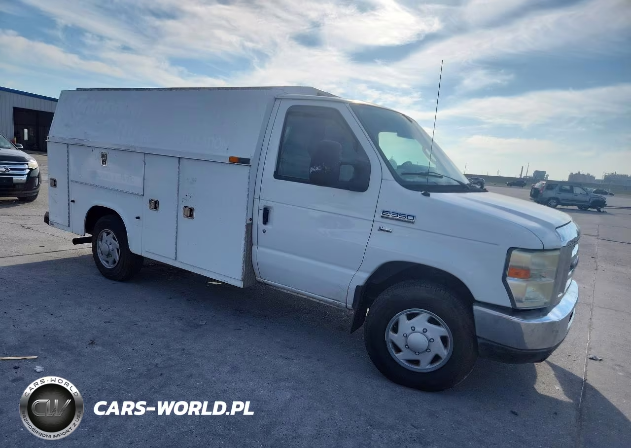 2010 Ford Econoline E350 Super Duty Cutaway Van VIN:1FDSE3FL6ADB01174 - 4