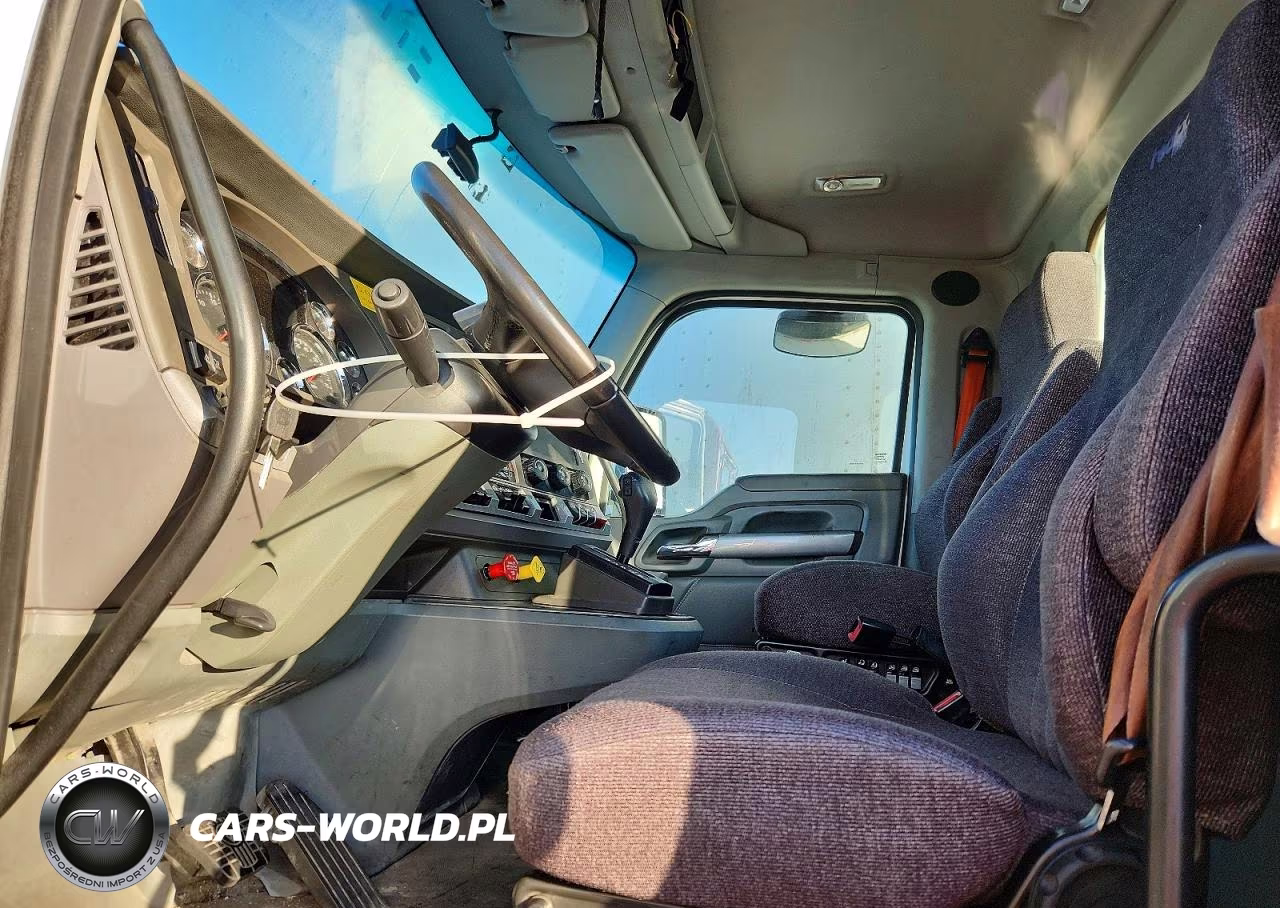 2016 Kenworth T680 Semi Truck VIN:1XKYA48X5GJ496575 - 7