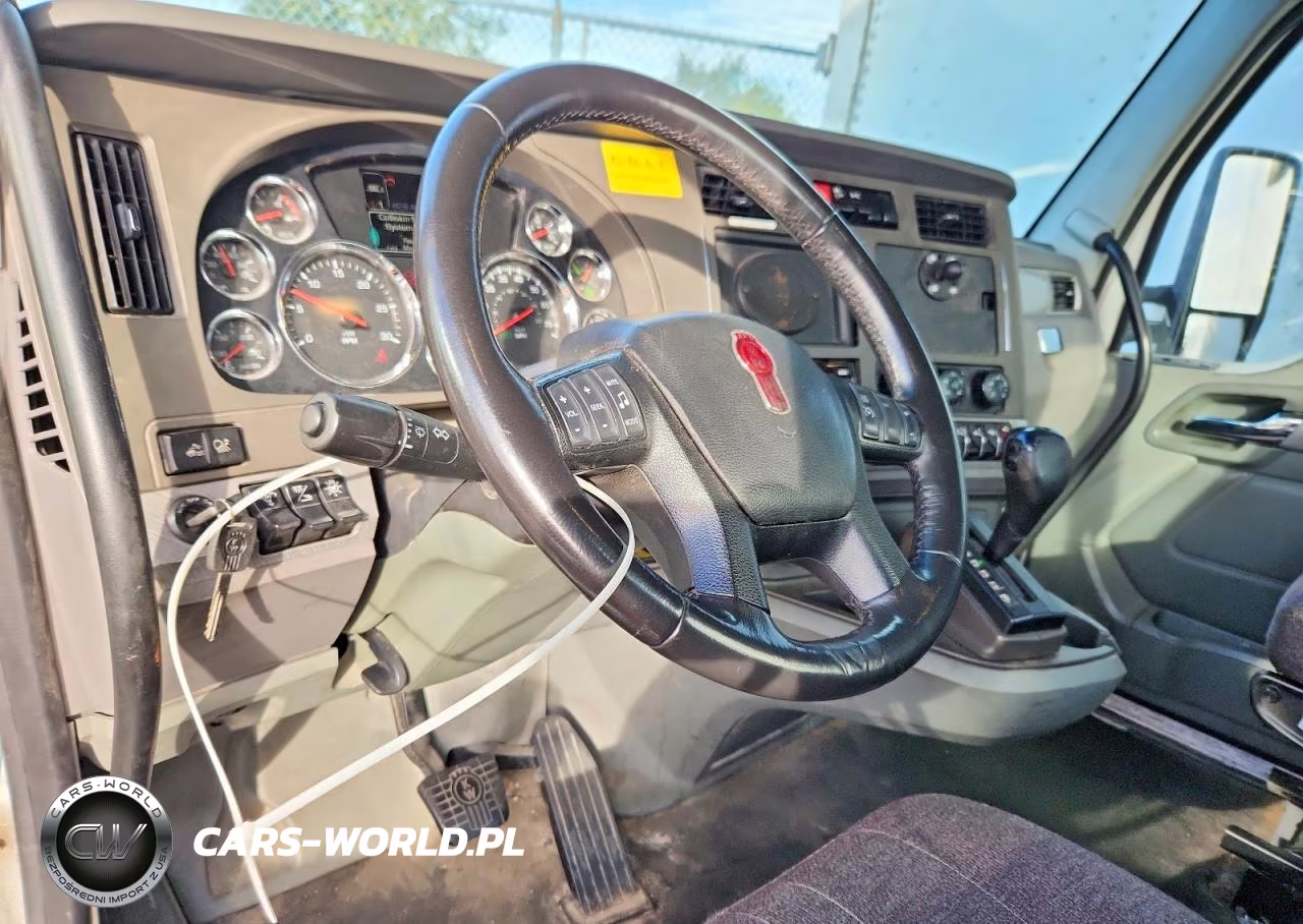 2016 Kenworth T680 Semi Truck VIN:1XKYA48X5GJ496575 - 8