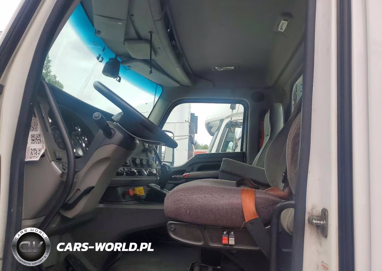 2015 Kenworth T680 Semi Truck VIN:1XKYA48X9FJ462461 - 7