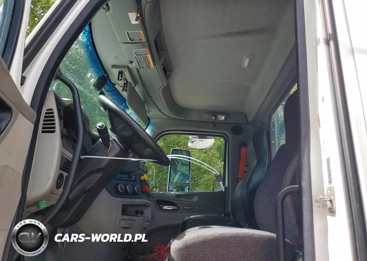 2020 Peterbilt 579 Semi Truck VIN:1XPBA48X7LD685558 - 7