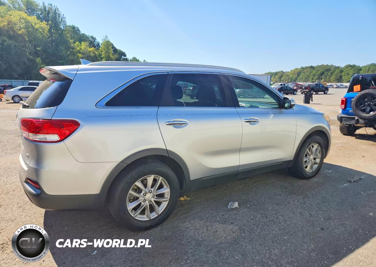 2016 Kia Sorento Lx VIN:5XYPG4A35GG030223 - 3
