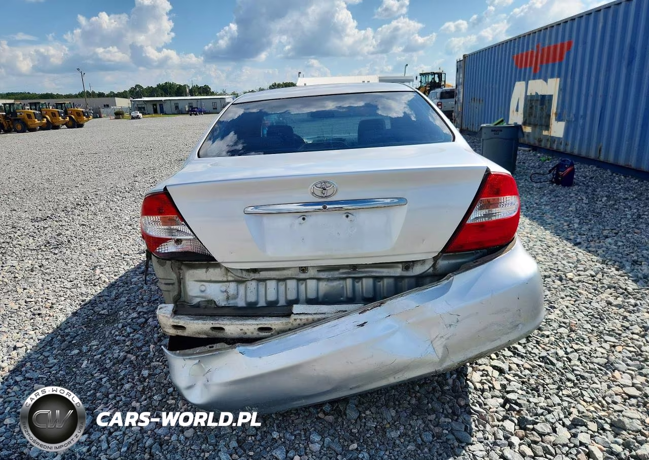 2003 Toyota Camry Le VIN:4T1BE32K13U176915 - 6
