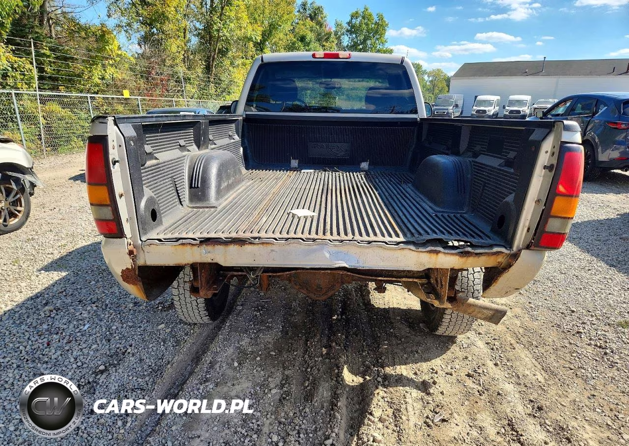 2006 GMC Sierra K2500 Heavy Duty VIN:1GTHK24U06E211197 - 10