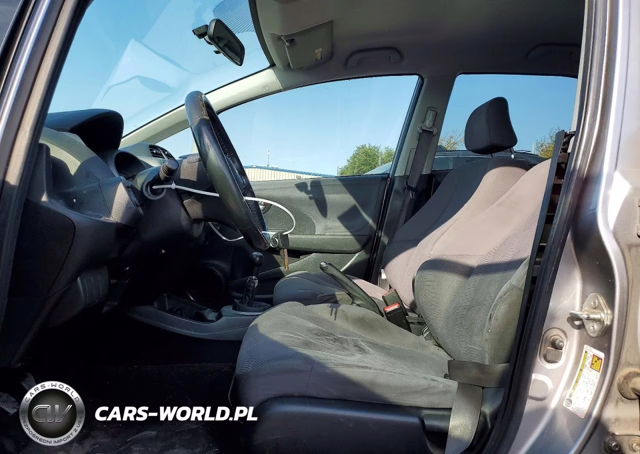 2009 Honda Fit VIN:JHMGE872X9C006887 - 7