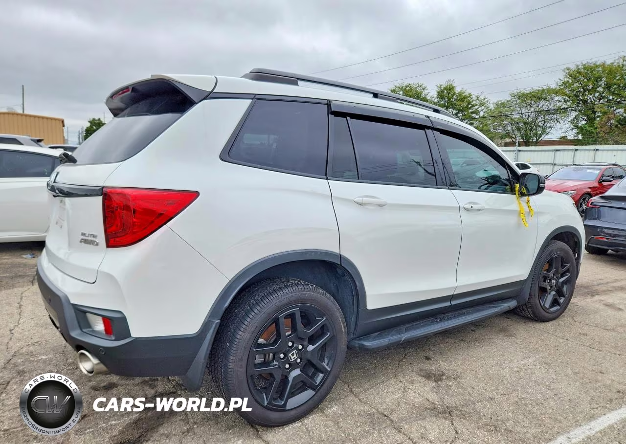 2022 Honda Passport Elite VIN:5FNYF8H07NB005130 - 3