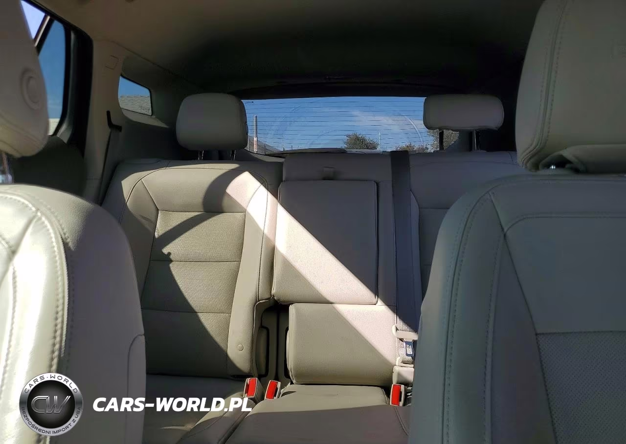 2020 GMC Terrain Denali VIN:3GKALXEX0LL222978 - 10