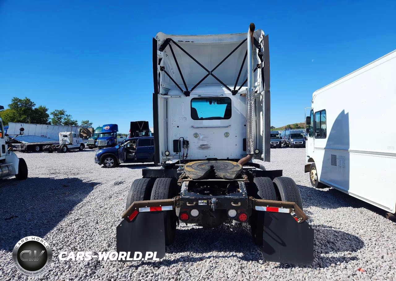 2018 Peterbilt 579 Semi Truck VIN:1XPBA48X1JD478449 - 6
