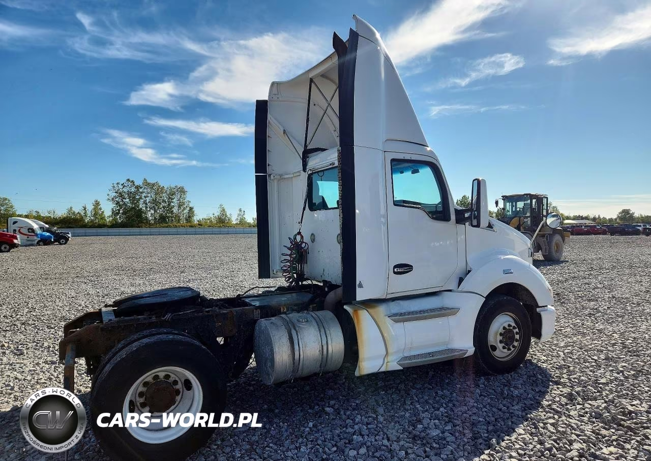 2014 Kenworth Construction T680 VIN:1XKYA48X1EJ403001 - 3