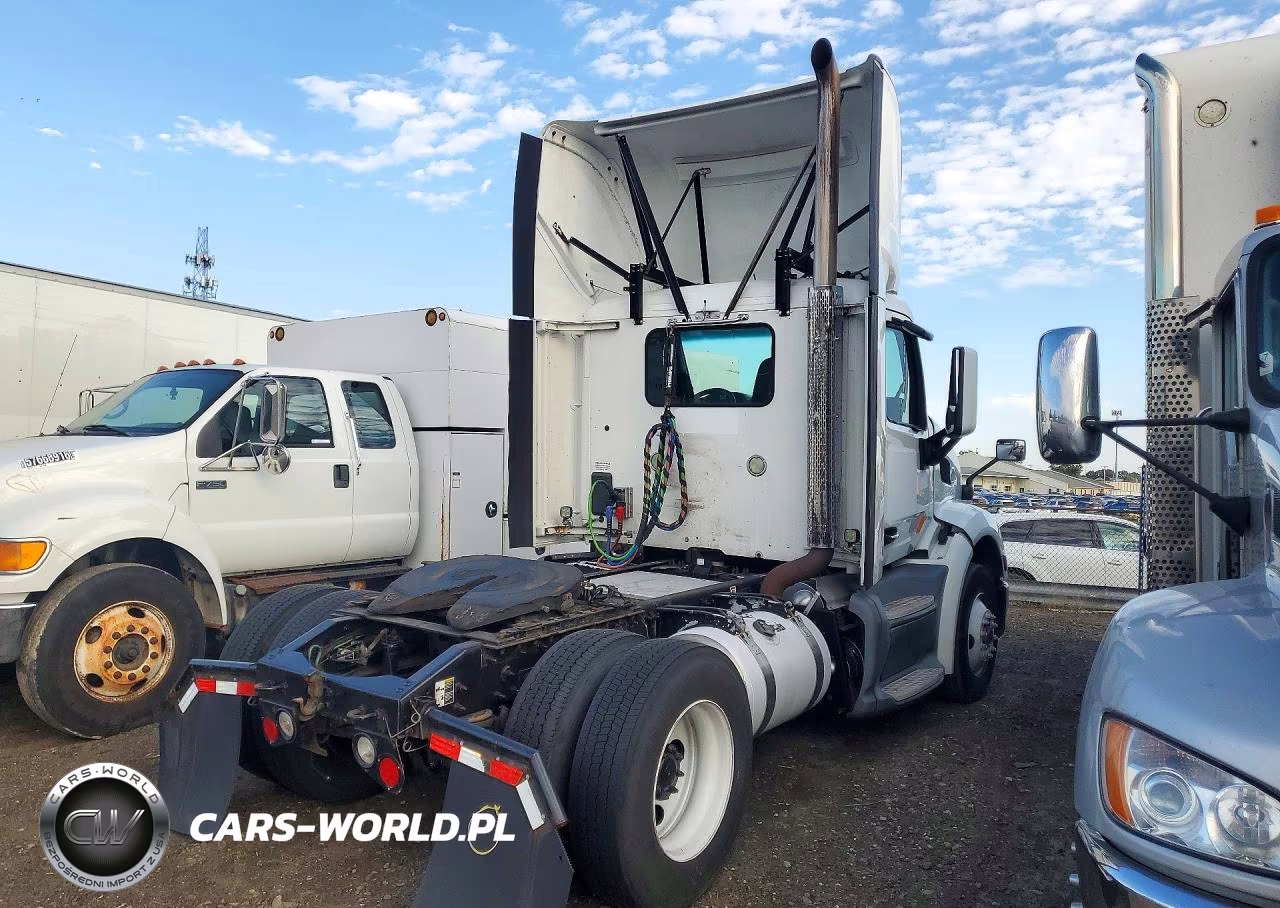 2016 Peterbilt 579 Semi Truck VIN:1XPBA48X8GD328802 - 3