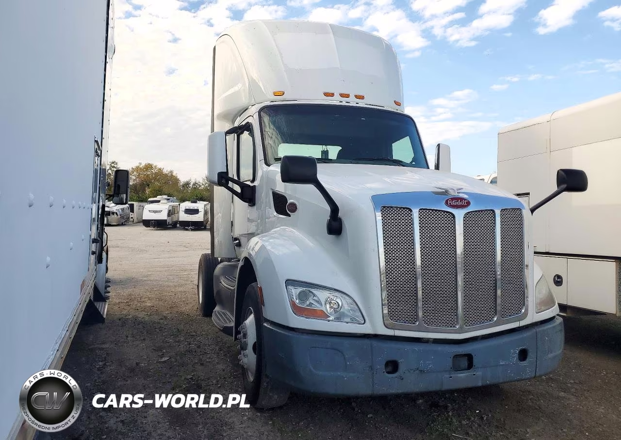 2016 Peterbilt 579 Semi Truck VIN:1XPBA48X8GD328802 - 4