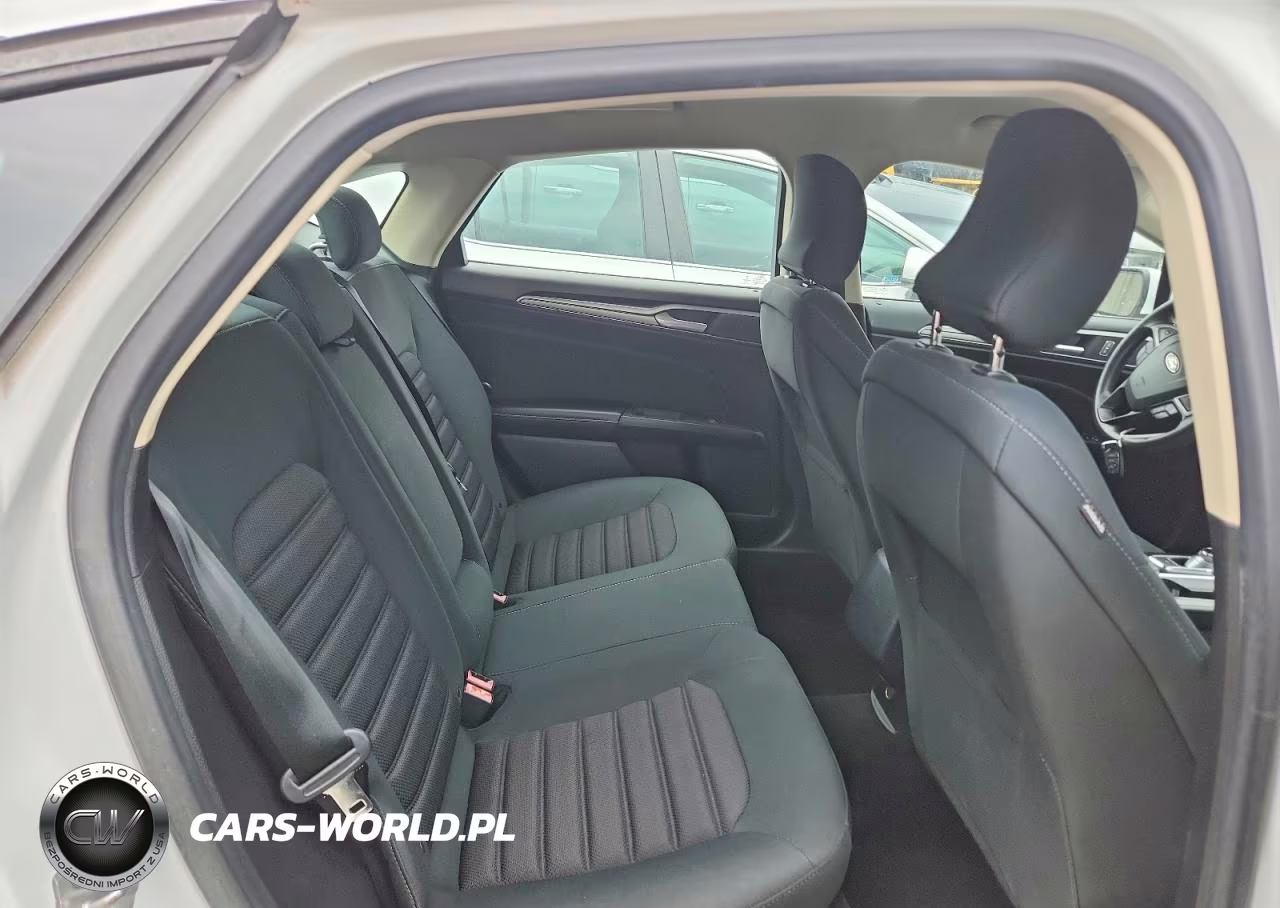 2018 Ford Fusion Se VIN:3FA6P0H73JR125461 - 10