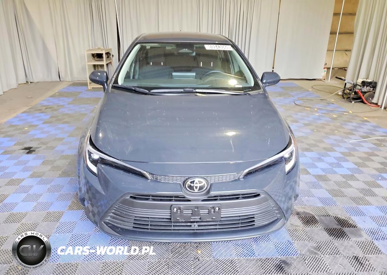 2026 Toyota Corolla Hybrid Le VIN:JTDBCMFE0T3121317 - 5
