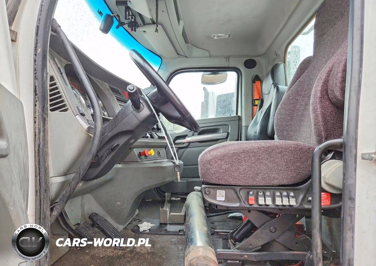 2019 Kenworth Constructi - Semi Truck VIN:1XKYD49X3KJ296969 - 7