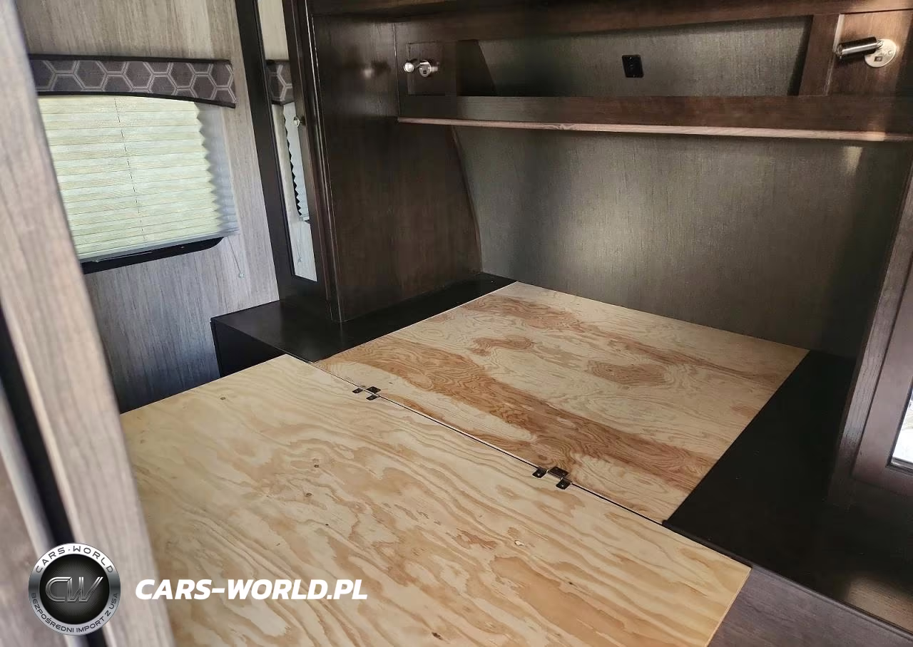 2018 Heartland Shadow Cruiser Camper VIN:5RXDB2720JN377914 - 9