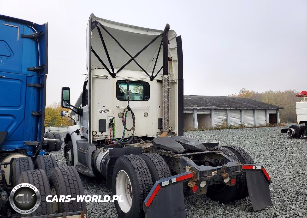 2018 Peterbilt 579 Semi Truck VIN:1XPBA48X5JD477949 - 2