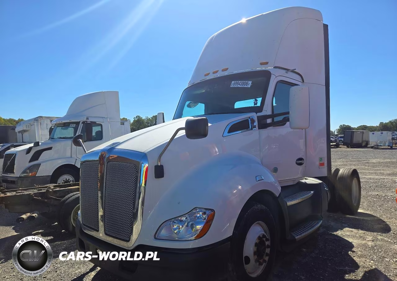 2020 Kenworth T680 Semi Truck VIN:1XKYA48X2LJ393429 - 1