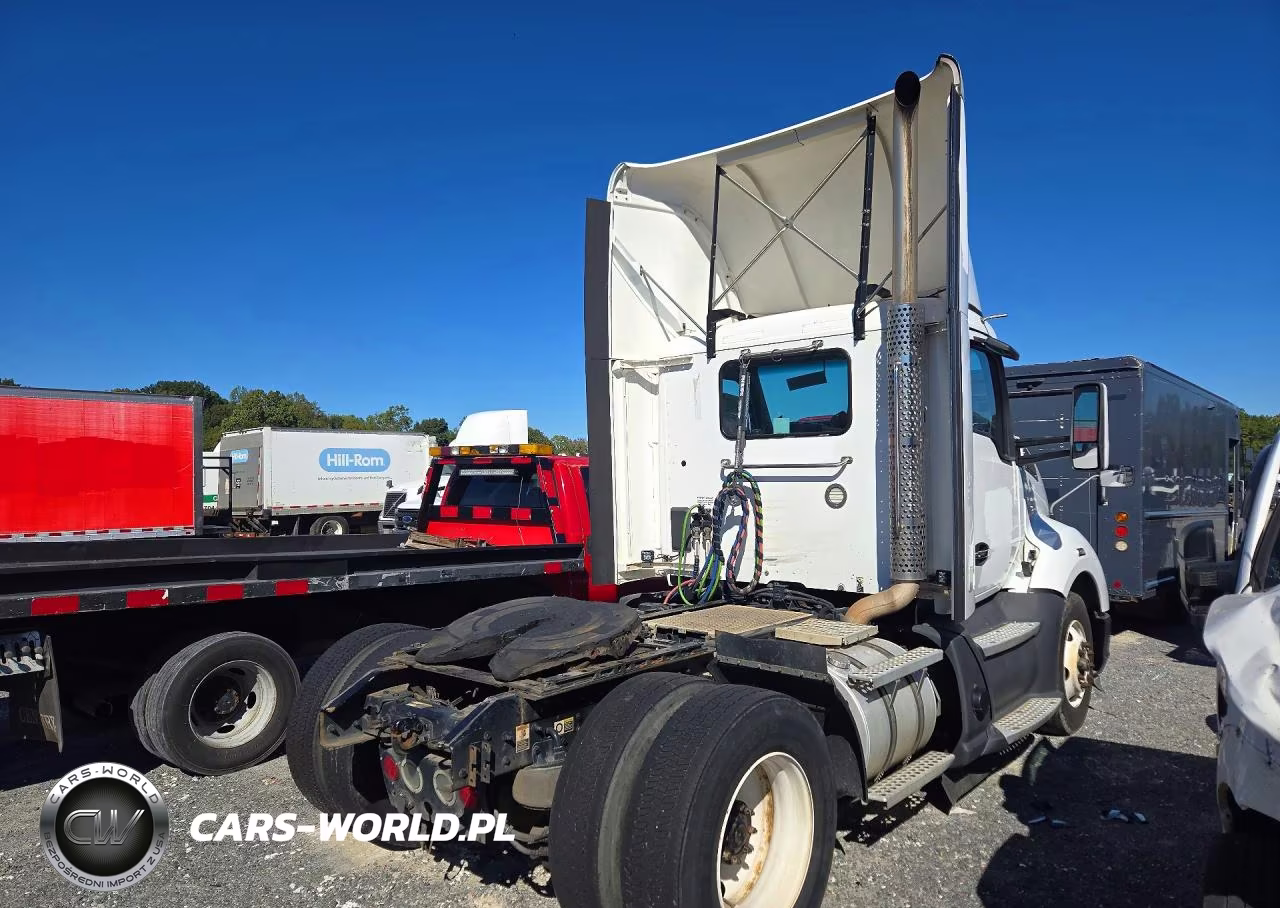 2020 Kenworth T680 Semi Truck VIN:1XKYA48X2LJ393429 - 3