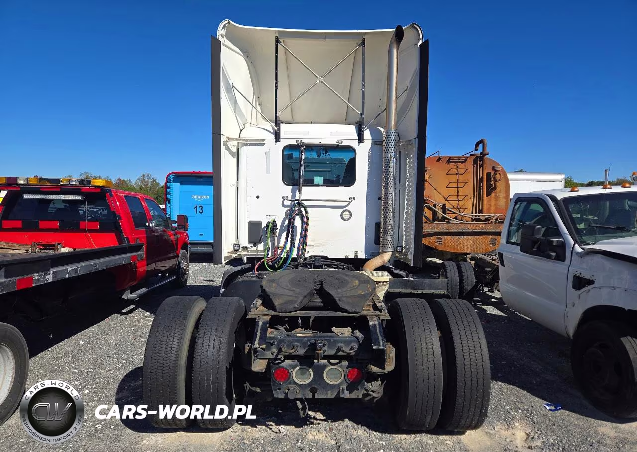 2020 Kenworth T680 Semi Truck VIN:1XKYA48X2LJ393429 - 6