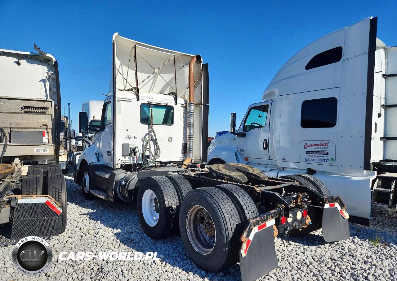2016 Kenworth T680 Semi Truck VIN:1XKYD49XXGJ119259 - 2