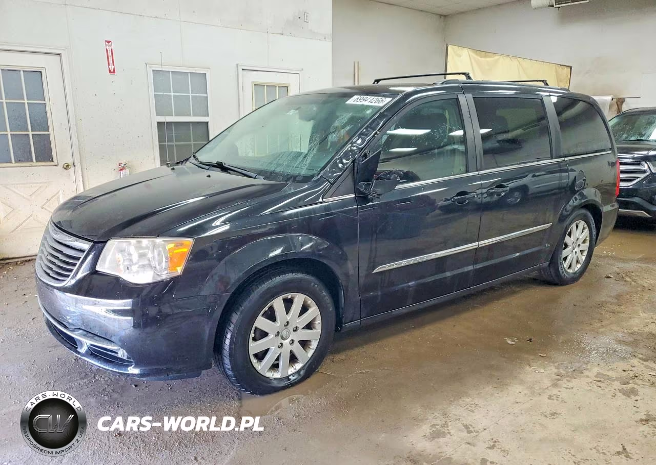 2014 Chrysler Town & Country Touring – zdjęcie 1 z 13