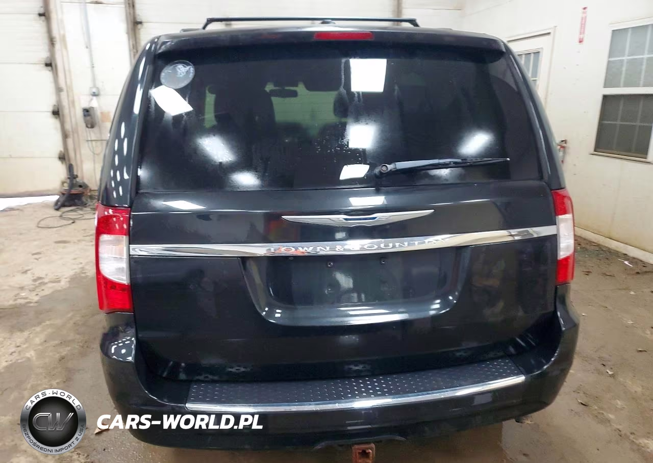 2014 Chrysler Town & Country Touring VIN:2C4RC1BG0ER364480 - 6