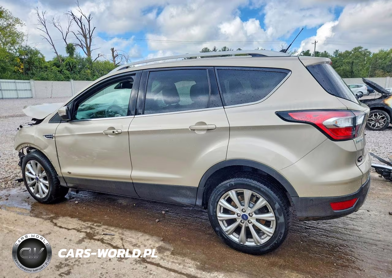 2018 Ford Escape Titanium VIN:1FMCU9J95JUC48589 - 2