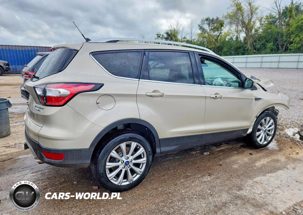 2018 Ford Escape Titanium VIN:1FMCU9J95JUC48589 - 3
