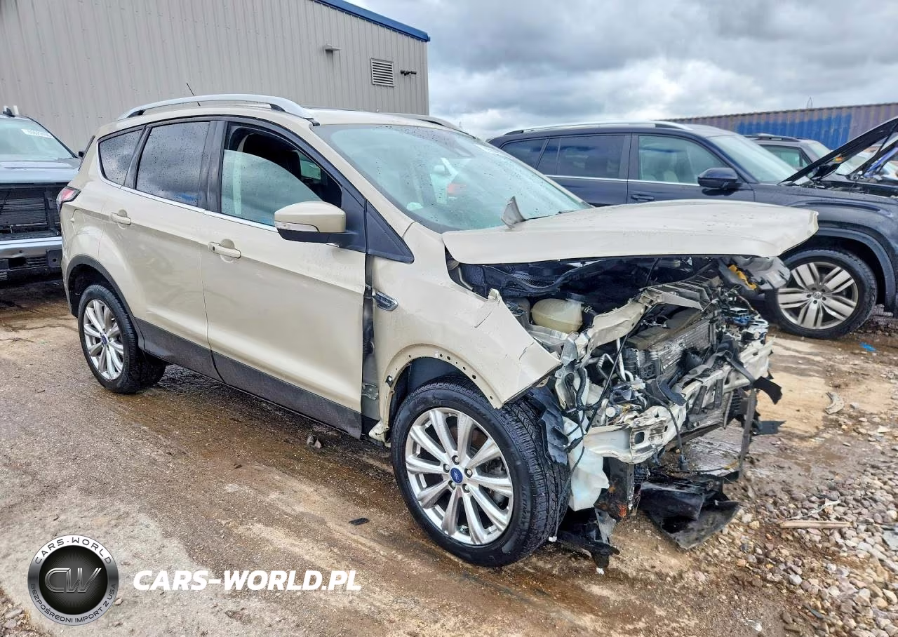 2018 Ford Escape Titanium VIN:1FMCU9J95JUC48589 - 4