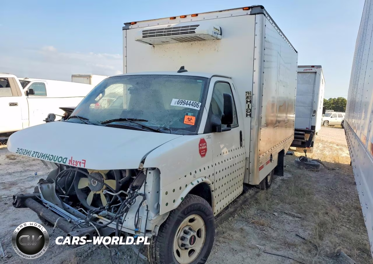 2023 GMC Savana Refrigerated Box Truck