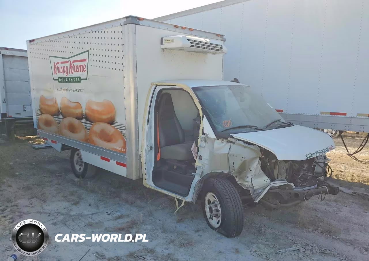 2023 GMC Savana Refrigerated Box Truck VIN:1GD07RFP2P1102677 - 4