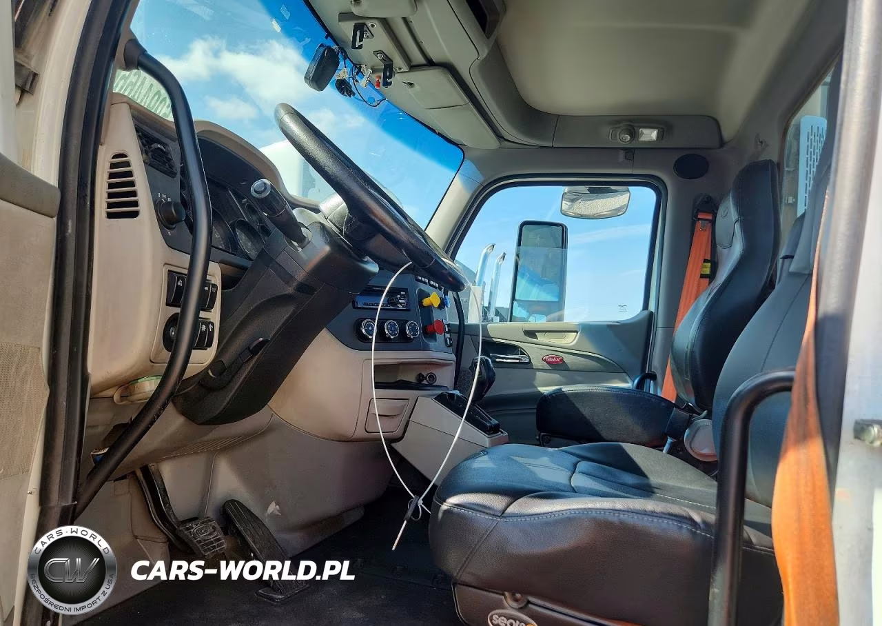 2018 Peterbilt 579 Semi Truck VIN:1XPBA48X6JD478009 - 7