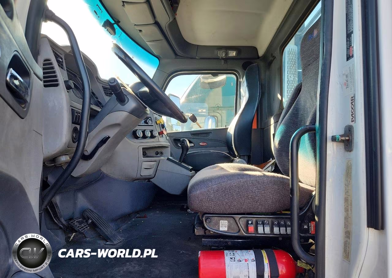 2016 Peterbilt 579 Semi Truck VIN:1XPBA48X1GD339639 - 7
