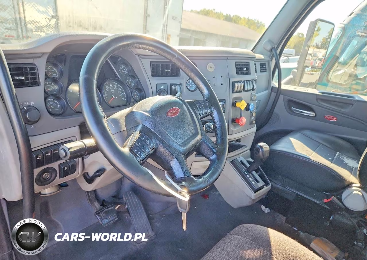 2016 Peterbilt 579 Semi Truck VIN:1XPBA48X1GD339639 - 8