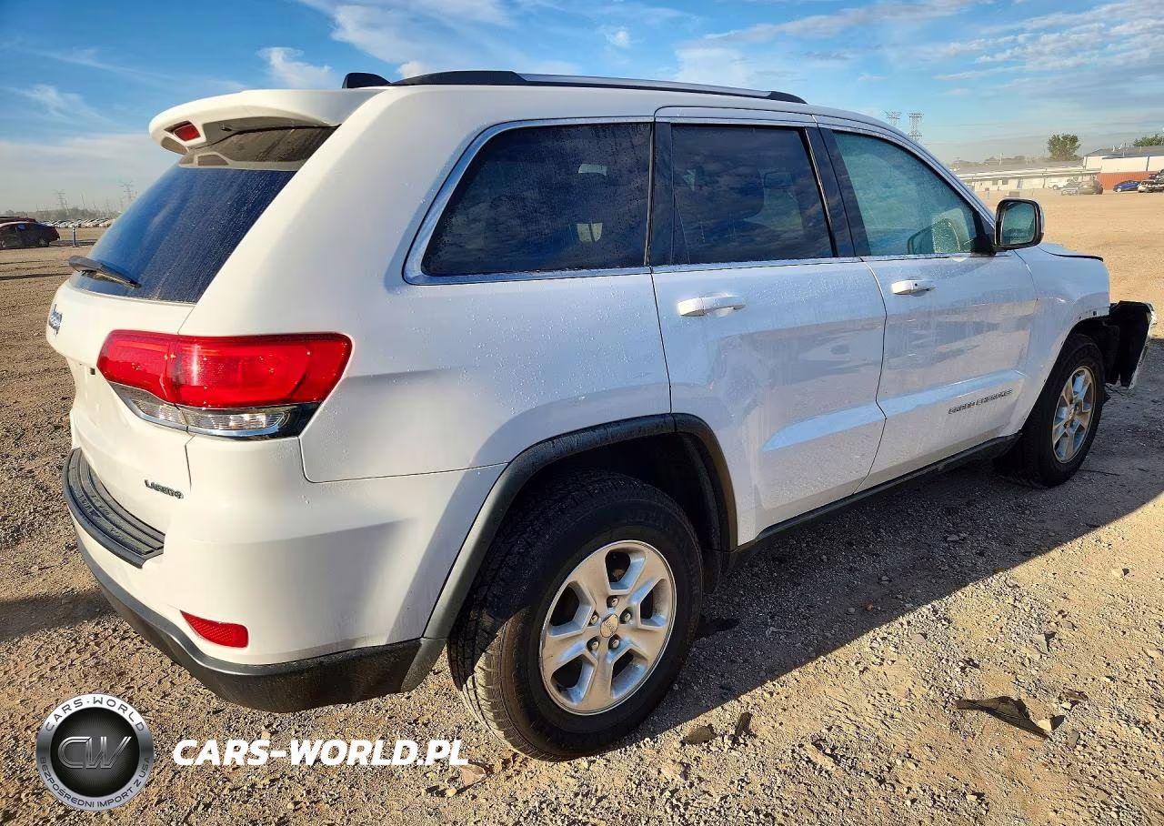2014 Jeep Grand Cherokee Laredo VIN:1C4RJFAG2EC421680 - 3