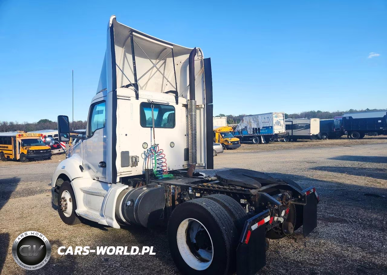 2014 Kenworth T680 Semi Truck VIN:1XKYA48X3EJ403050 - 2