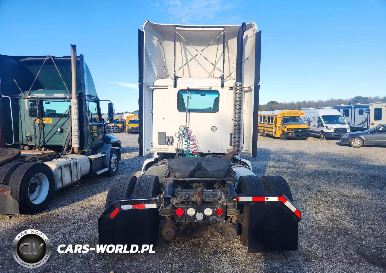 2014 Kenworth T680 Semi Truck VIN:1XKYA48X3EJ403050 - 6